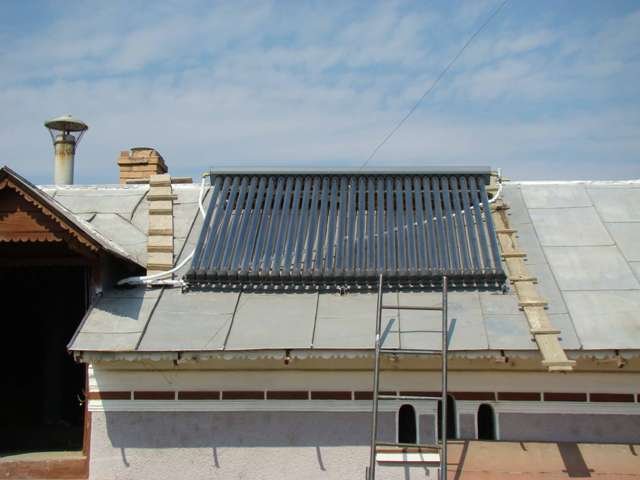 PANOURI SOLARE CU TUBURI VIDATE 